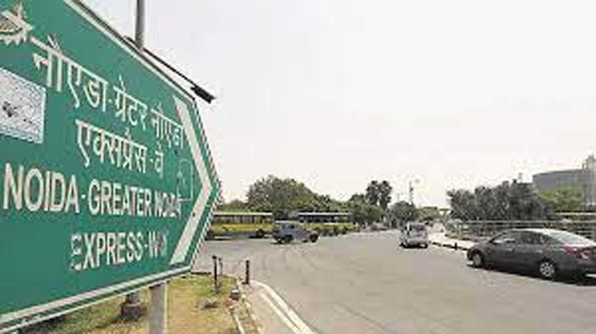 नोएडा और ग्रेटर नोएडा एक्सप्रेसवे पर भारी वाहनों के लिए 50 और हल्के के लिए 75 होगी स्पीड लिमिट